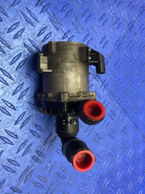 2012-2016 BMW M5 Electric Auxiliary Intercooler Water Pump (Used OEM)