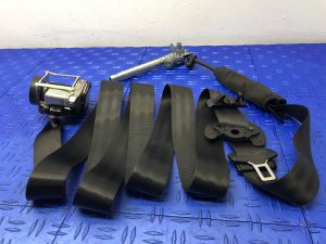 2014-2022 Maserati Quattroporte Seat Belt Assembly with Tensioner - Front, Right (Passenger) (Used OEM)