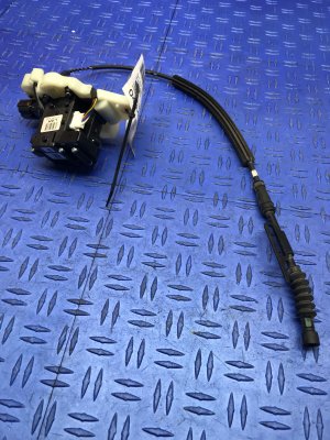 2017-2019 Genesis G90 Automatic Transmission Gear Shifter with Control Cable (Used OEM)