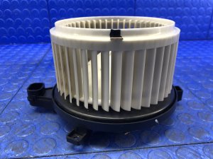 2022-2025 INFINITI QX60 HVAC Blower Motor - Front (Used OEM)