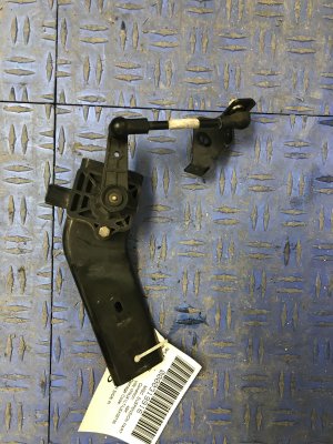 2018-2024 Lincoln Navigator Ride Height Level Sensor - Rear, Right (Passenger) (Used OEM)