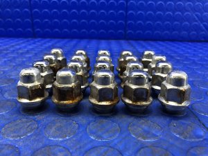 2017-2020 Genesis G80 Chrome Set of 20 Chrome Wheel Lug Nuts (Used OEM)
