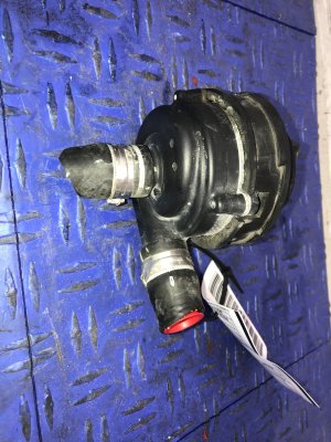 2018-2025 Alfa Romeo Stelvio Auxiliary Engine Water Pump (Used OEM)