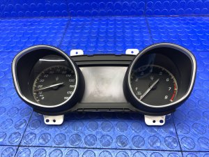 2017-2022 Maserati Levante Speedometer Instrument Cluster (Used OEM)