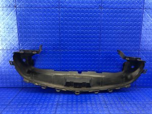 2017-2020 Mercedes-Benz E500 Radiator Grille Air Duct - Front (Used OEM)