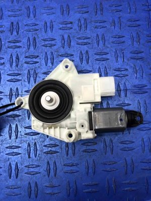 2018-2024 BMW X3 Power Window Motor - Rear, Right (Passenger) (Used OEM)