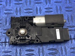 2020-2023 Ford Police Interceptor Utility Overhead Sunroof Glass Motor (Used OEM)