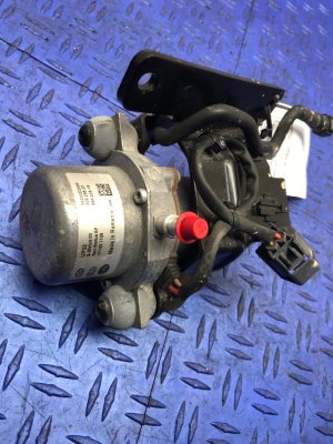 2017-2022 Genesis G90 Engine Vacuum Pump (Used OEM)