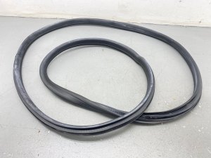 2020-2023 McLaren GT Door Weatherstrip Seal - Front (Used OEM)