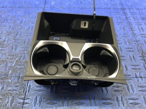 2016-2019 BMW 740i Center Console Cupholder and Storage Tray - Front (Used OEM)