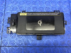 2021-2024 Toyota Sienna Center Console Wireless Charger Pad (Used OEM)