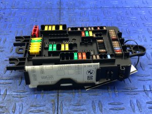 2017-2020 BMW 428i Cabin Fuse Relay Block Box (Used OEM)
