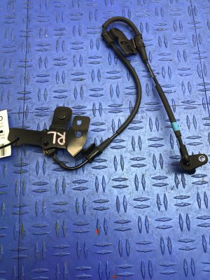 2017-2019 Genesis G90 ABS Wheel Speed Sensor - Rear, Left (Driver) (Used OEM)