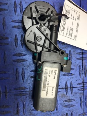 2016-2020 Volvo XC90 Seat Adjustment Motor - Front, Right (Passenger) (Used OEM)