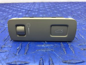 2019-2022 Volvo V60 Tan Dashboard Trunk Lid and Dimmer Switch Panel - Front (Used OEM)