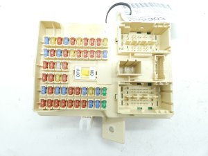 2015-2017 Kia K900 Cabin Junction Fuse Box - Front (Used OEM)