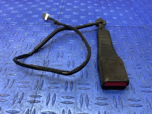 2017-2022 Genesis G90 Seat Belt Buckle - Front, Left (Driver) (Used OEM)