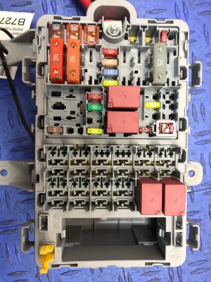 2018-2020 Alfa Romeo Stelvio Engine Fuse and Relay Box (Used OEM)