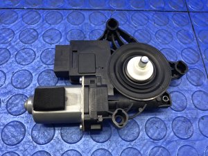 2021-2025 BMW M3 Power Window Motor - Right (Passenger) (Used OEM)