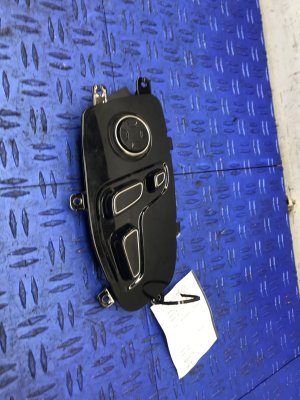 2017-2019 Genesis G90 Seat Switch Control Module - Front (Used OEM)