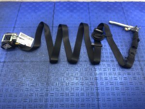 2014-2021 Maserati Ghibli Black Seat Belt Assembly with Pretensioner - Front (Used OEM)