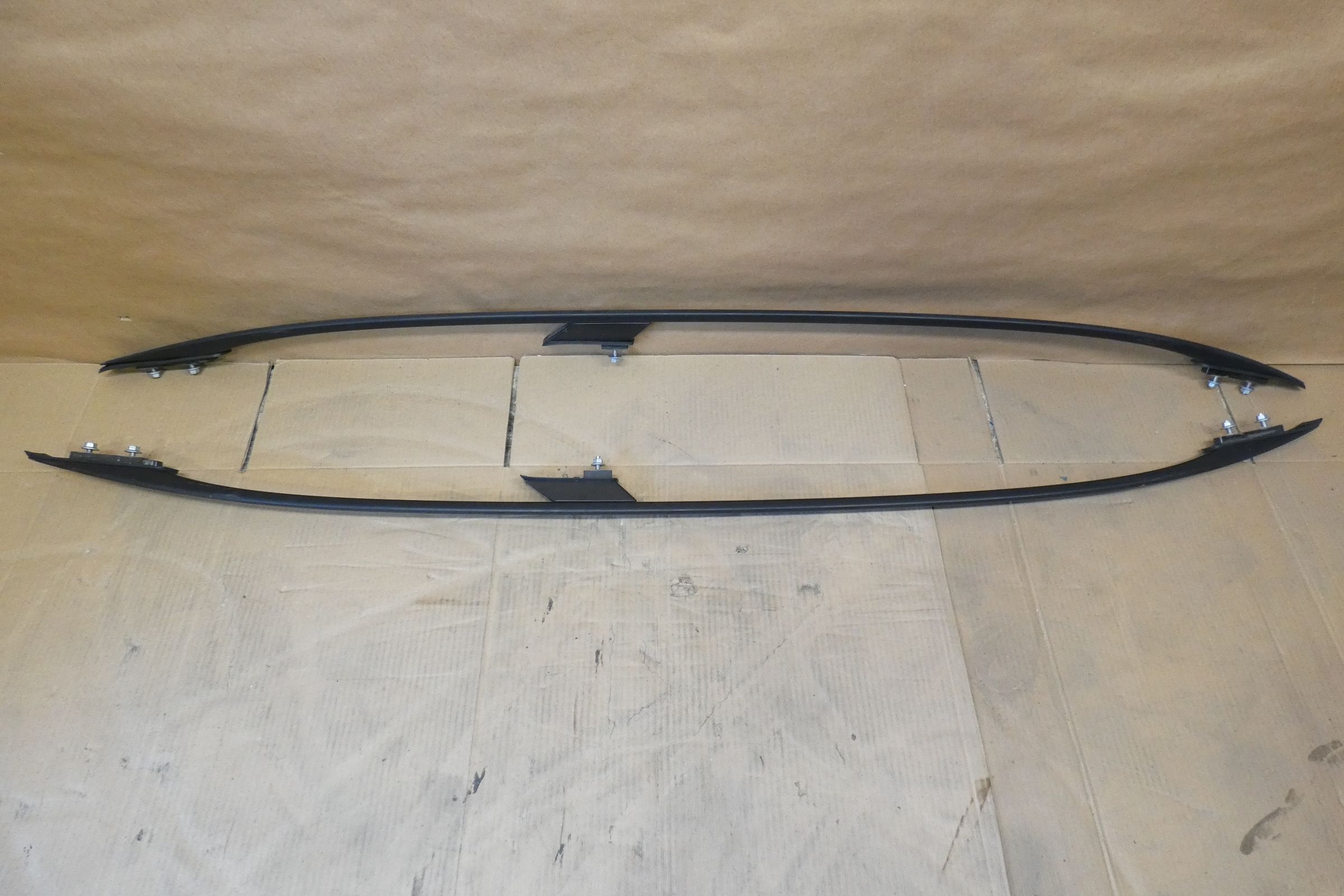 2006-2011 Mercedes-Benz ML350 Roof Rack Rail Set - Left (Driver) (Used OEM)
