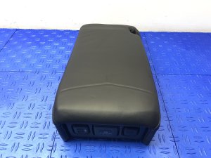 2016-2018 Cadillac CT6 Black Seat Center Armrest - Rear (Used OEM)