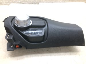 2019-2020 Ram 1500 Transmission Shifter Knob with Trim (Used OEM)