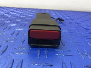 2020-2025 Cadillac CT4 Black Seat Belt Buckle - Front (Used OEM)