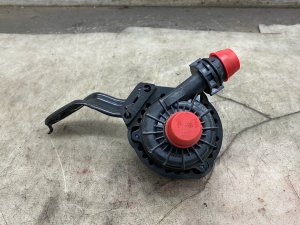  Tesla Model s Electric Auxiliary Coolant Pump (Used OEM)