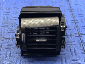 2016-2020 Jaguar XF Dashboard Air Vent - Front (Used OEM)