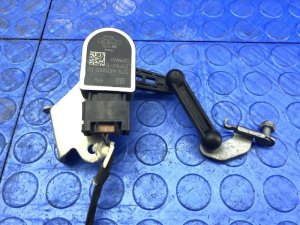 2017-2023 BMW 528i Headlamp Leveling Suspension Sensor - Front (Used OEM)