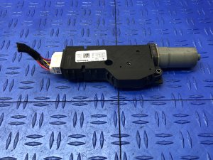 2020-2025 Mercedes-Benz GLB250 Sunroof Glass Motor - Front (Used OEM)