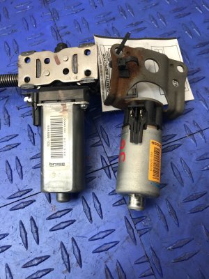 2009-2015 Jaguar XF Seat Motor Set (2 Pieces) - Front, Right (Passenger) (Used OEM)