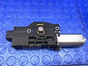 2022-2023 Hyundai Santa Cruz Sunroof Window Glass Motor (Used OEM)