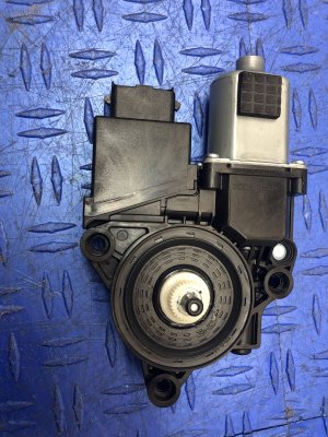 2021-2023 Hyundai Santa Fe Door Power Window Motor - Front, Left (Driver) (Used OEM)