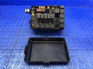 2017-2022 Maserati Levante Relay Junction Fuse Box (Used OEM)