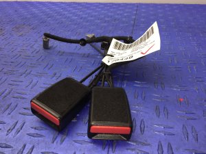 2014-2022 Maserati Quattroporte Black Seat Belt Buckle Set - Front, Left (Driver) (Used OEM)
