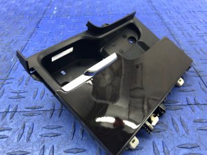 2015-2025 Volvo XC90 Center Console Ash Tray and Storage Compartment Trim Panel - Front (Used OEM)