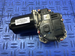 2019-2023 Lincoln Nautilus Windshield Wiper Motor - Front (Used OEM)