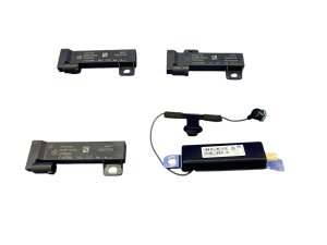 2015-2023 Chrysler 300 Antenna Amplifier Set (Used OEM)