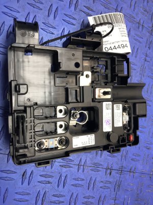2017-2019 Genesis G90 Positive Battery Terminal Fusible Link Box (Used OEM)