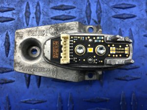 2016-2019 BMW 750i Turn Signal Lamp Control Module - Front (Used OEM)