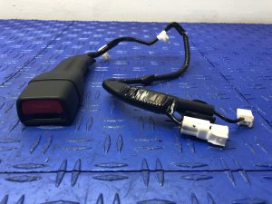 2018-2019 Lexus LC500 Black Seat Belt Buckle - Front (Used OEM)