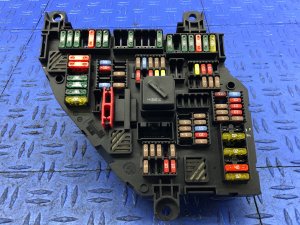  BMW 7 series Cabin Fuse Power Distribution Relay Box (Used OEM)