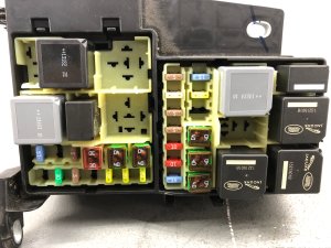 2014-2020 Jaguar F-Type Cabin Power Distribution Fuse Relay Junction Block (Used OEM)
