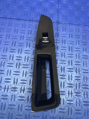 2018-2021 Lincoln Navigator Door Power Window Switch with Trim Bezel - Rear, Left (Driver) (Used OEM)