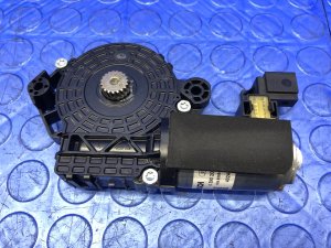 2014-2020 Mercedes-Benz S320 Sunroof Sunshade Motor (Used OEM)