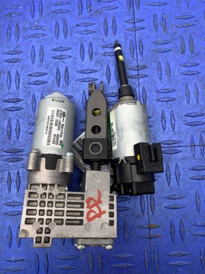 2017-2019 Genesis G90 Seat Adjustment Motor Set - Rear, Right (Passenger) (Used OEM)
