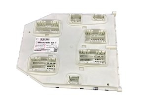 2023-2026 Mercedes-Benz CLA250 Signal Acquisition and Actuation Module (SAM) (Used OEM)